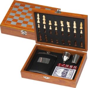 Σετ δώρου-παιχνιδιού σκάκι, τράπουλα, ζάρια και φλασκί σε ξύλινο κουτί 24x18x6εκ.  τμχ.